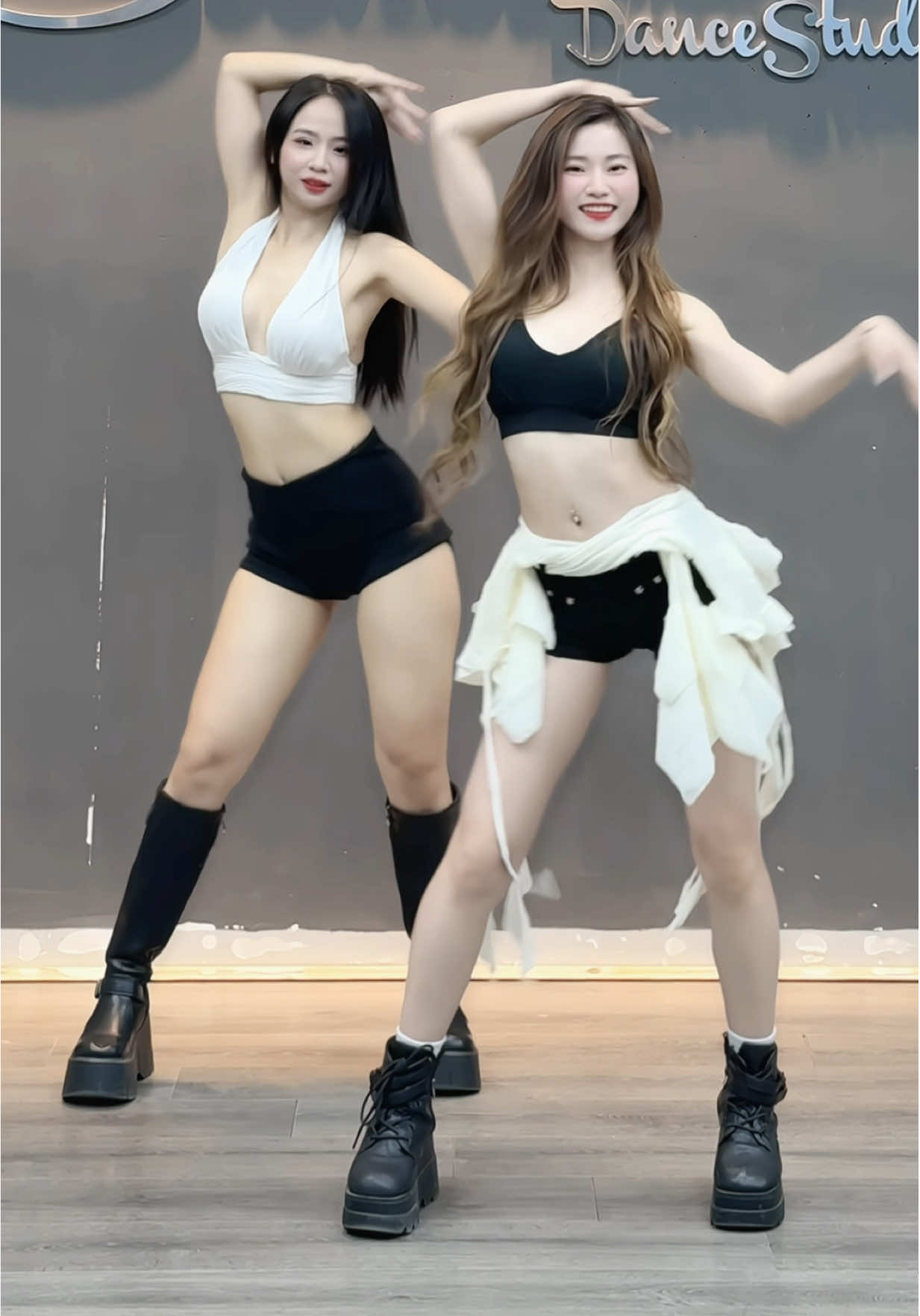 Nhạc tẩm 🧊 ghê 🤣🤪 Dc @Hà Trứng nè  #tiktokgiaitri #viral #xh #fyp 