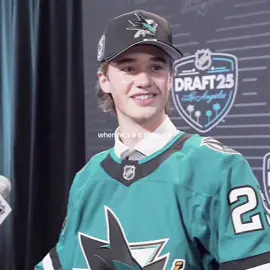 the urge to squeeze his rosy cheeks 🤏🏻 #fyp #foryou #joshuaravensbergen #hockey #NHL #icehockey #sanjosesharks #canada #nhldraft #nhldraft2025 #goalie 