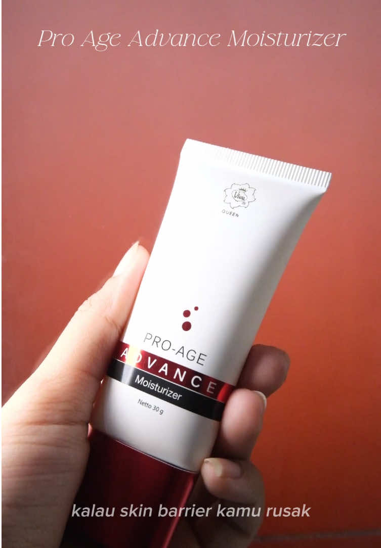jadi udah tau belum kegunaan Pro Age Advance Moisturizer ini?👀🤍 #moisturizer #vivacosmetics #proageadvanceseries #hyaluronicacid #tripleceramide #review #recommendations #fyp #viral 
