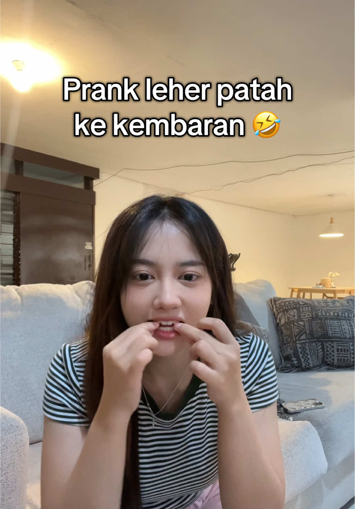 Pranknya berhasil atau gagal sih? 😭 #prank #twins #twinsisters #fypツ 