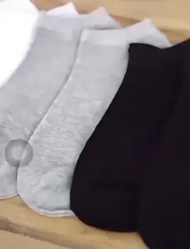 Dê uma olhada em Kit 12 Pares de Meias Soquete Unissex Cano curto por R$12,98 - R$29,98. Compre na Shopee agora! https://s.shopee.com.br/9ADIhD7mKt