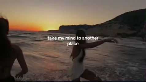 new summer sooongg vibess#summervibes#showmelove#newsong#vacation#travel#fyp#foryoupage #viral#recommendations #fypシ゚ #luxurylifestyle #beachvibes #wizthemc #summernights#nightslikethis #drop @wizthemc 