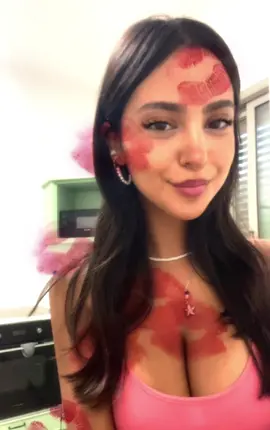 💋💋💋