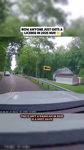 2025 & many of you still don’t have a dashcam, do not wait to get one 😳 #dashcam #viral #driving #caressentials #carmusthaves