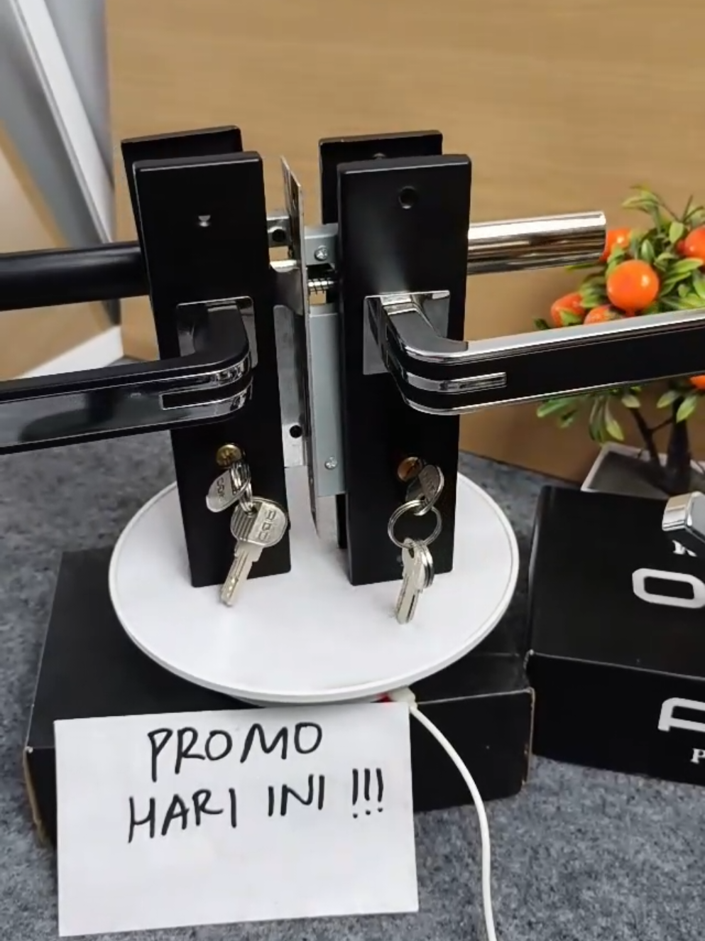 Handle pintu kamar 1set promo 60ribuan aja. #kuncipinturumah #handlepintu1set #handlepinturumah #kuncipintukamar #kuncipintu #tiktoklive #livehighlights 