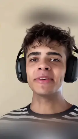 esse cara recriou o doulingo na vida real