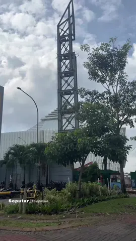 Update Pembangunan Masjid Raya BSD (Bumi serpong Damai) dan Gereja St. Benedictus Yang saling berdampingan Akan menjadi simbol toleransi kerukunan umat beragama di Tangerang. Selasa (01/07/2025)