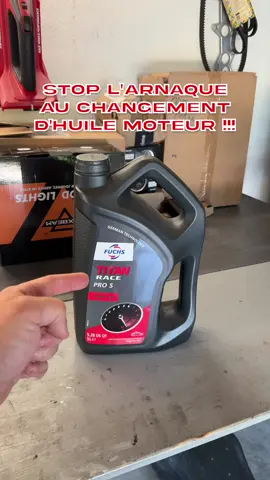 Une huile moteur peu ce garder à vie !  #DIY #tuto #mechanic #automobile #fyp #humour #seconddegres #mecanique 