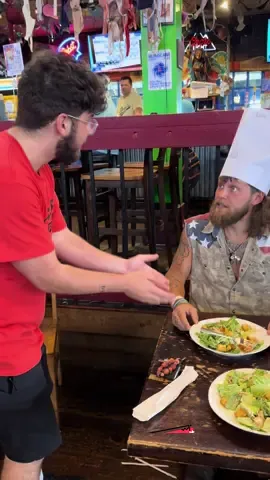 The ENDING… My waiter WENT OFF on me @Dick’s Last Resort you won’t believe what he said to me… Di.ck’s location in Myrtle beach! Come for food, stay for chaos. #resturant #myrtlebeach #viraleats #waiter #foryou #funny #fyp waiter at restaurant attacks guy and forces him to eat salad with his hands 😂🤣