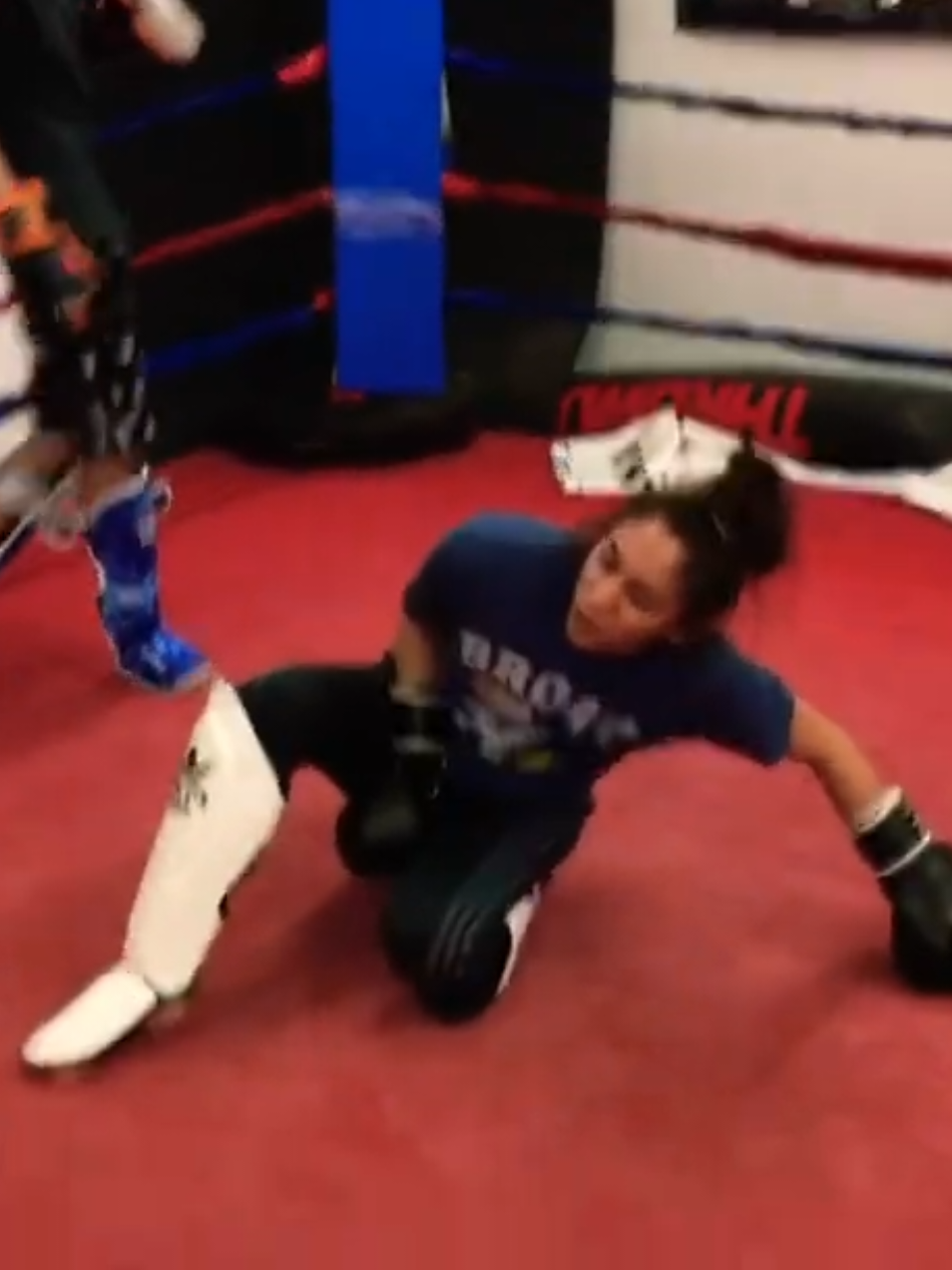 First time sparring with little bro and getting a crotch shot #cuntbusting #sparring #pain #cuntbust #boxshot #groinshot #lowblow #golpebaixo #clamslam #girls #ouch 