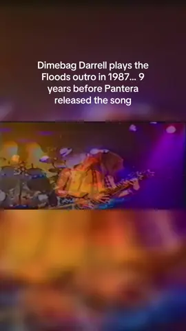 Amazing footage of Dimebag Darrell playing Floods at the age of 21 #dimebagdarrell #pantera #guitartok #guitarist #fyp #metal #guitar #guitarsolo #heavymetal #electricguitar #guitarsolos #guitartone #solo 