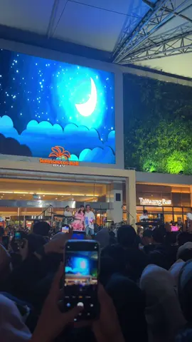 aku kapan yah duet sama lyodra🤣 #fypシ゚#konser#lyodra#pesanterakhir #sumarecconmallbekasi#bekasi#mylyodra