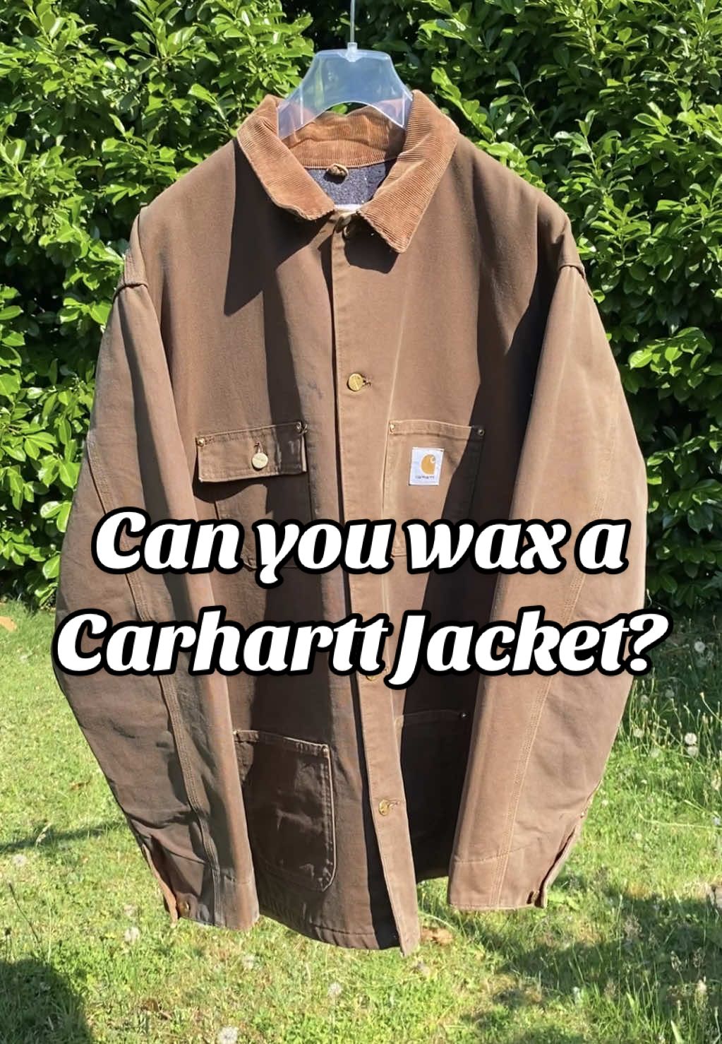 Antwort auf @James Peeler Can you wax a Carhartt jacket? I get asked that a lot. Yes, we can. So, here’s a video on how to turn a vintage Carhartt jacket into a waxed jacket. #vintage #carhartt #waxjacket #DIY #billieeilish 