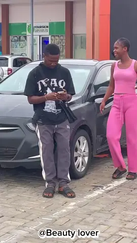 surprising kissing prank 🤣🤣 so funny 🤣🤣#unitedkingdom 