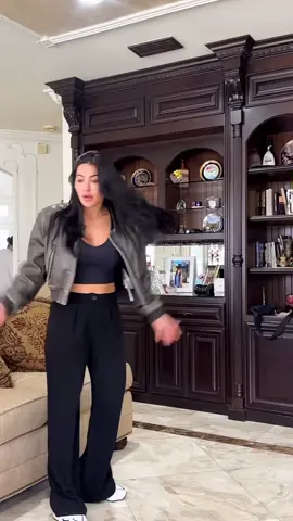 The Ultimate Hiding Spot 😂 #keemokazi #keemokazisisters #keemokazifamily #sima #sophie #saby #serene #sara #tiktok #relatable #fypツ #Love #funny #trendingvideo #fyp  #funnyvideo #viralvideos #foryoupage 
