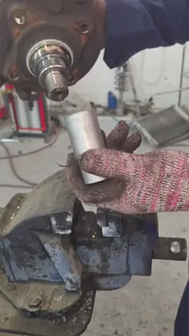 bearing con removal trick 