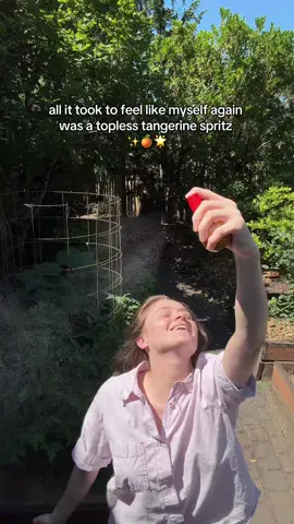 Misting my way to happiness, one spritz at a time ✨🌞