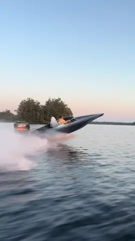 jake knows hang #hydrostreamboats #fastboatscanada #kawarthalakerippers 