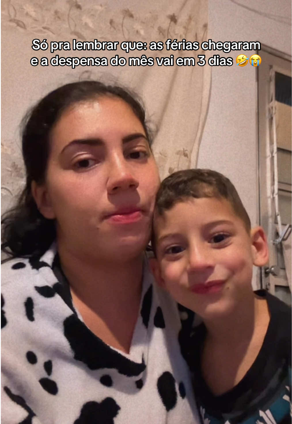 Socorro 🤣😭 #maesolo #maedegemeos #feriasescolares #criancas #rotinadecasa #meme 