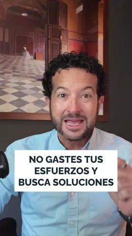 ¿Sigues creyendo que más esfuerzo garantiza mejores resultados? Esa es la trampa en la que cae el 95% de las personas. No es el esfuerzo el que transforma tu vida, es tu mentalidad. Como la mosca que se golpea una y otra vez contra el vidrio, mientras la ventana abierta está justo al lado. Cambiar el enfoque, la mentalidad y la estrategia es lo que marca la diferencia real. No se trata de trabajar más, sino de pensar distinto. ¿Estás listo para dejar de insistir y empezar a avanzar?