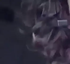 على الشفته اني وياك احسن لي انساك م حبني قلبك😔):#لعنبو 