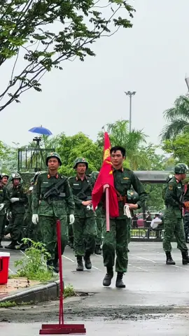Who? 🤨#xuhuong #lehoanghiep #fyp #quandoinhandanvietnam #bodoicuho #a80 