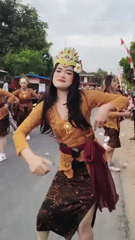 Jan tenan iki#dancerkarnaval #horeg 
