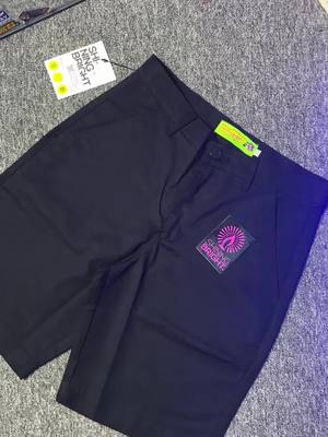Sumpah bagus ,tebel bgt celana pendek chinos shining bright #celanapendek #celanapria #shortpants #celanachinos 