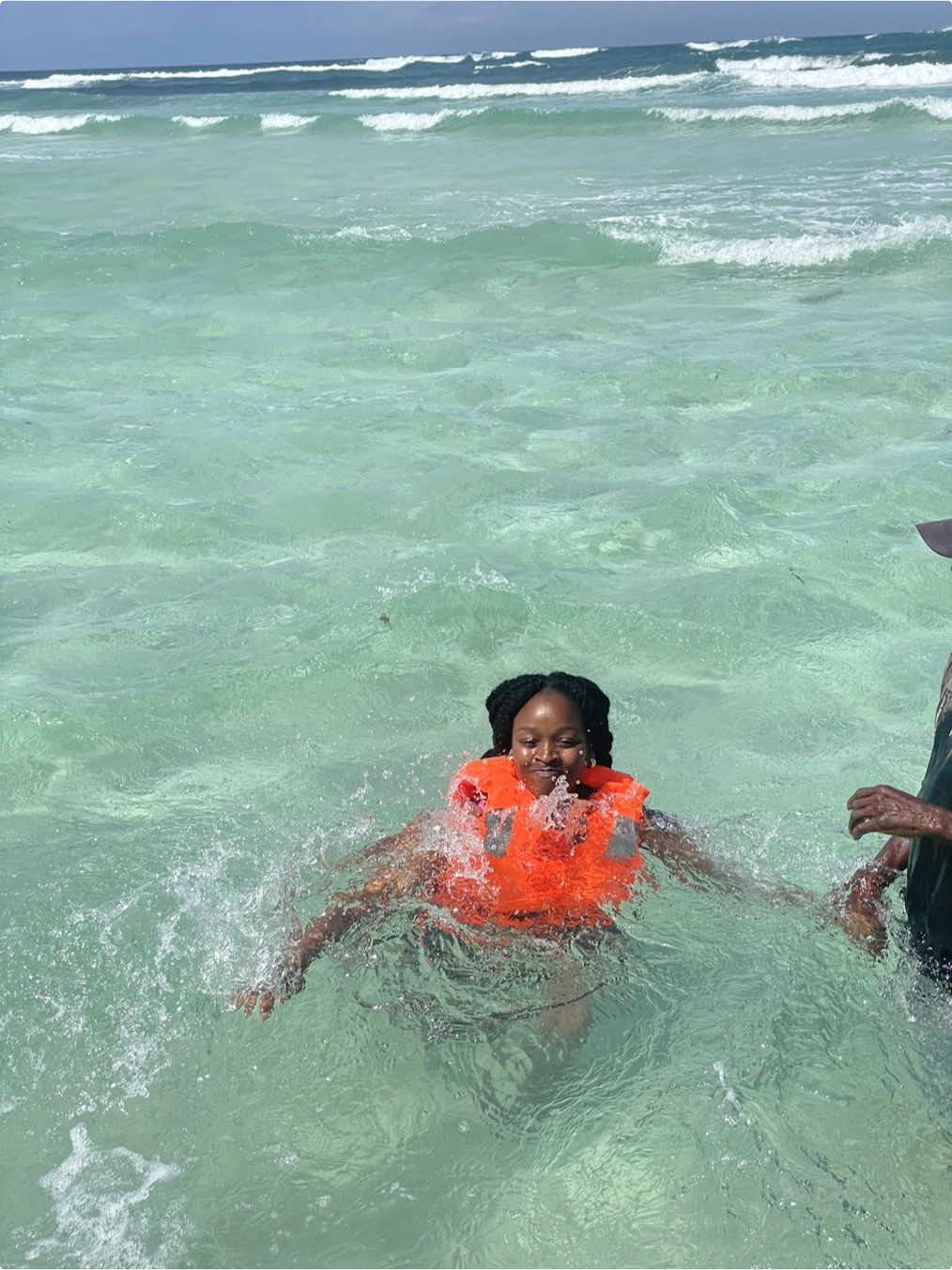 She saw my life flash before her eyes 🤣😭 #DianiTrip #DianiKenya #mothersdaytrip 