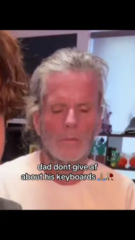 you can see the regret in his eyes 😖#father #keyboard #gamersoup #seattle #af #dontgiveaf 