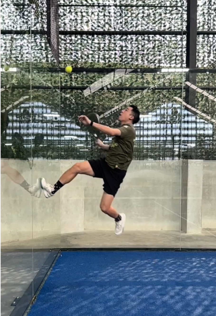 . Jump high, swing hard, smash loud 🚀💥 #JunglePadelSurabaya
