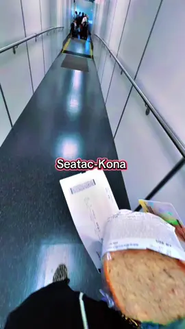 #traveltok #seatac #kona #quickturns #redcooler #rimajol🇲🇭 