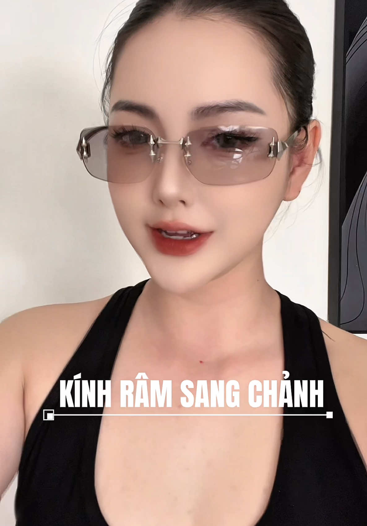 Lên kính - lên vibe 😎 #kinhmat #phukienthoitrang #dulich #kinhdibien #kinhramnu #kinhhottrend #kinhram #kinhchongbui 