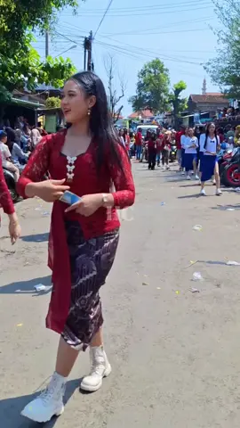Jd hening dayah 🥎🎋 #india #musik #fantastis #dangdut koplo full bass #dangdutkoplo ##fyp #dj #musikindonesiadispotify @sulfikar @afzi @panah merah @Abdul Wahab Afridi 