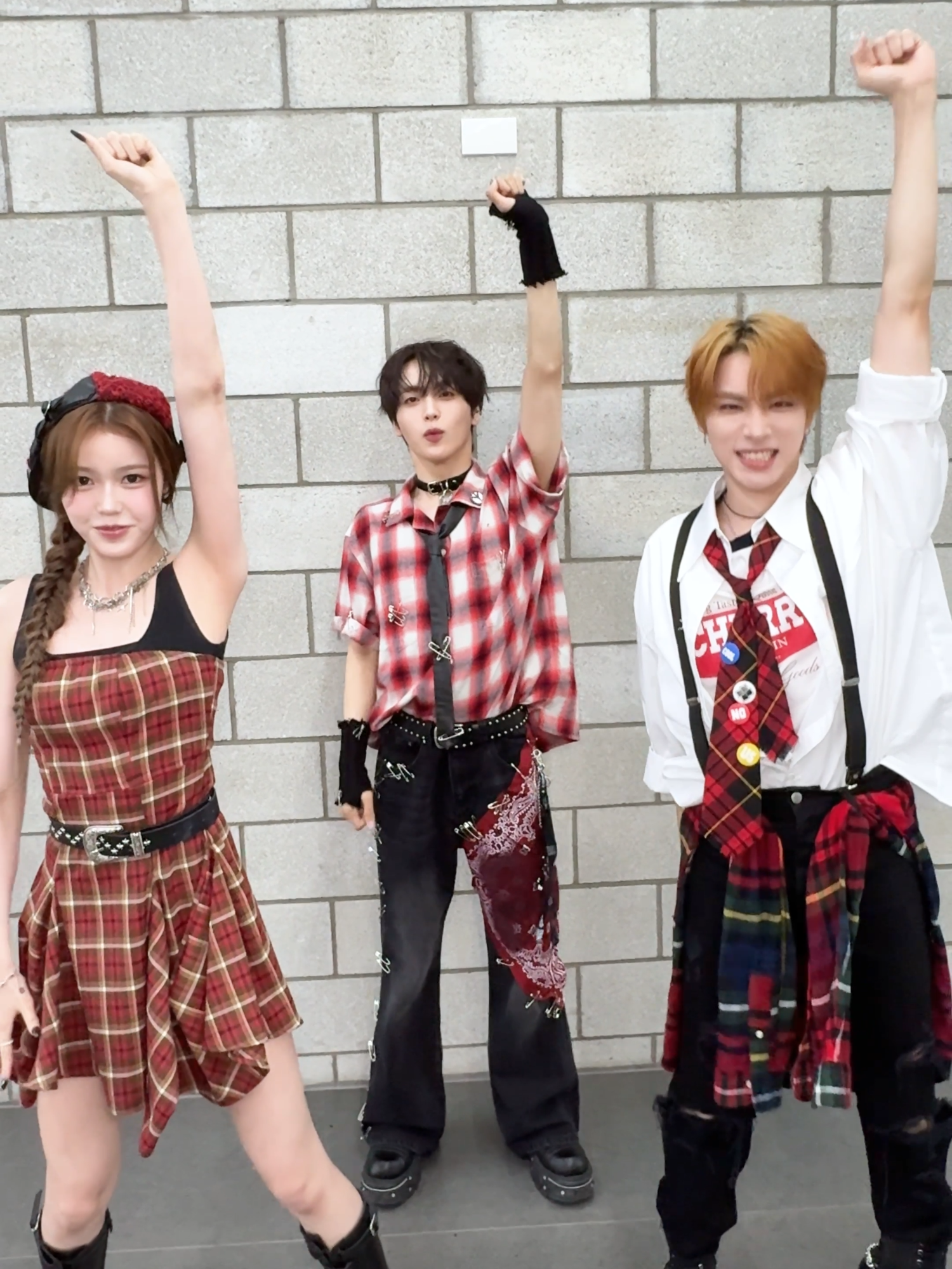 #엔프즈 와 함께 망설일 필요 없이 SET NET G0?! #THESHOW#더쇼#샤오쥔#xiaojun#wayv#형준#hyeongjun#크래비티#cravity#정세비#JEONGSAEBI#izna#이즈나#KPOP#THEKPOP#더케이팝@official_wayv@cravityofficial@izna_offcl