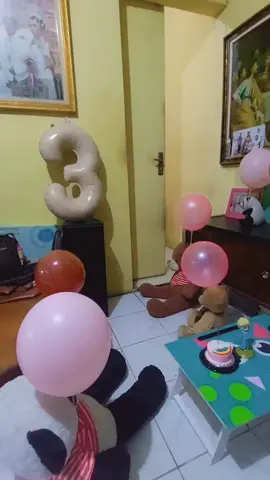 happy birthday bocil❤️ suprise malah ngakak😄 moment yg tdk bisa diulang biar bisa jd memory buat dy🫰krna emaknya suka efford kl kasi suprise😄 Happy trs jenni, wish u all the best❤️🤗😘 #fy #birthday #birthdaygirl #birthdaycake #birthdaycake #birthdaycelebration #ulangtahun #birthdays #fypシ #jumbochallenge 