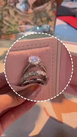 #jewelrytiktok #affordableluxury #tiktokmademebuyit #ring #stackablerings #everydayjewelry 