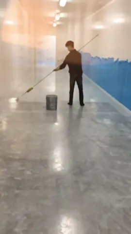 Hasil yang kokoh,merata, dan terlihat mengkilat, dari hasil cat epoxy 789 #catlantai #catepoxy #cat #tangerang #fyp 