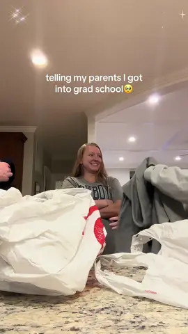 Tell Dad I got into college 🥰😁😆#americandream #parents #reaction #medschool #medschoolreveal #tellingtheparents #fyp #surprise #reveal #foryoupage#college #surprise #usa 