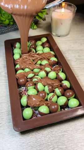 Homemade Aero chocolate 🍫 #aero #chocolate #aeroschocolate #howto #viral #trending #notdubaichocolate #homemade #asmr #mukbang #asmrchocolate #asmrsounds