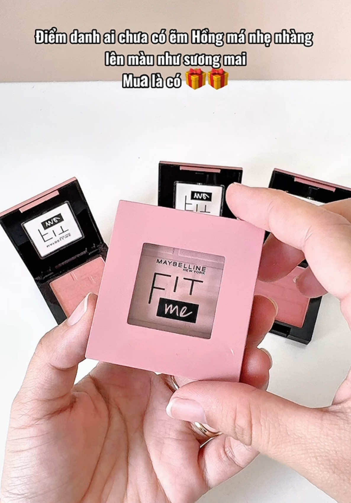 Mê mấy bà uii #hinriviu #lamdep #tiktokviral #makeup #chamsocda #trangdiem #phanma #phanmahong #mahongmaybelline30 #maybelline #phanmahongmaybelline 
