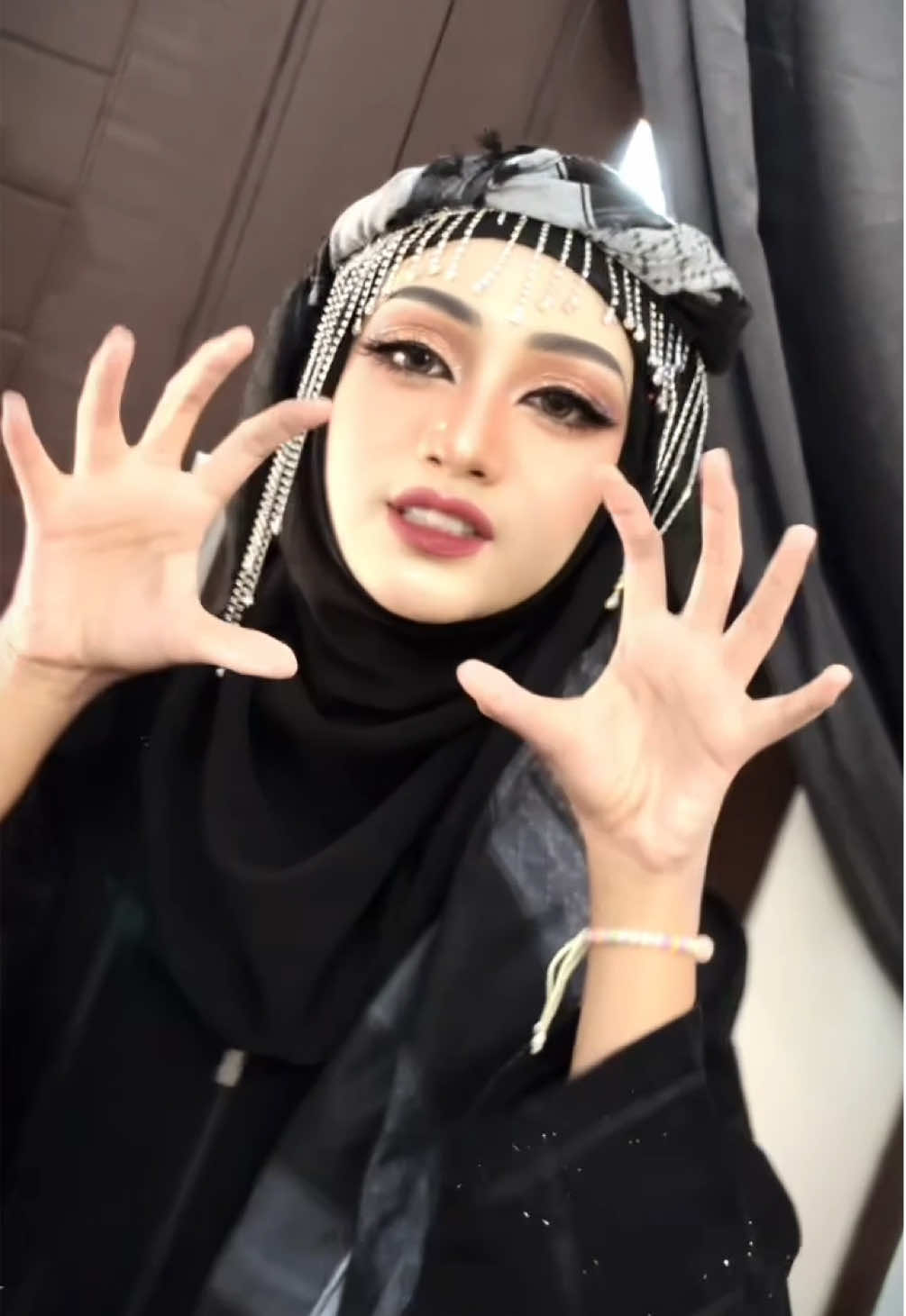 Client  request look makeup arabic😍 ya kita gass lah🔥✨@☆bella  #jointrend #trend #fyp #aichakinaramakeup #karnaval2025 #fypage #lookarabic #arabictiktok 
