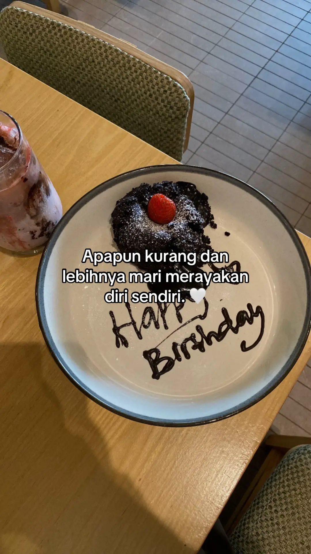 #4u #fy #fypシ゚ #fypage #birthday #birthdaygirl #happybirthday #me #forme #fyyyyyyyyyyyyyyyy #xyzbca #quotes #sad #sadvibes #song #pyf #xh #lewatberanda #beranda 