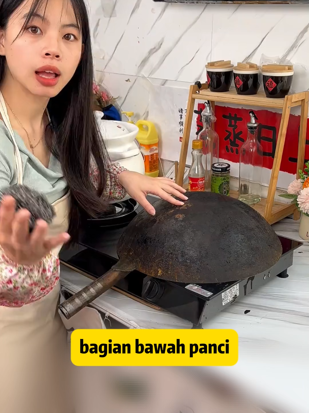 Gak perlu disikat keras-keras, cukup semprot dan lap! #pembersih #pembersihkerak #pembersihpanci