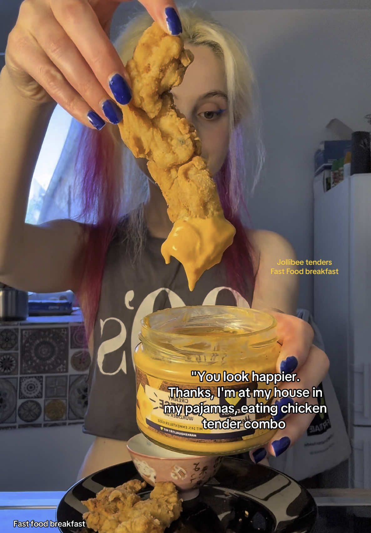 Jollibee tenders fast food breakfast 💞#eatwithme #chickentenders #jollibee #mukbangshow #crunchy #mukbangs #eatingshow #fastfoods #cleanmukbang #raisingcanes #crispychicken #foodreview #fastfoodbreakfast #breakfastreview 