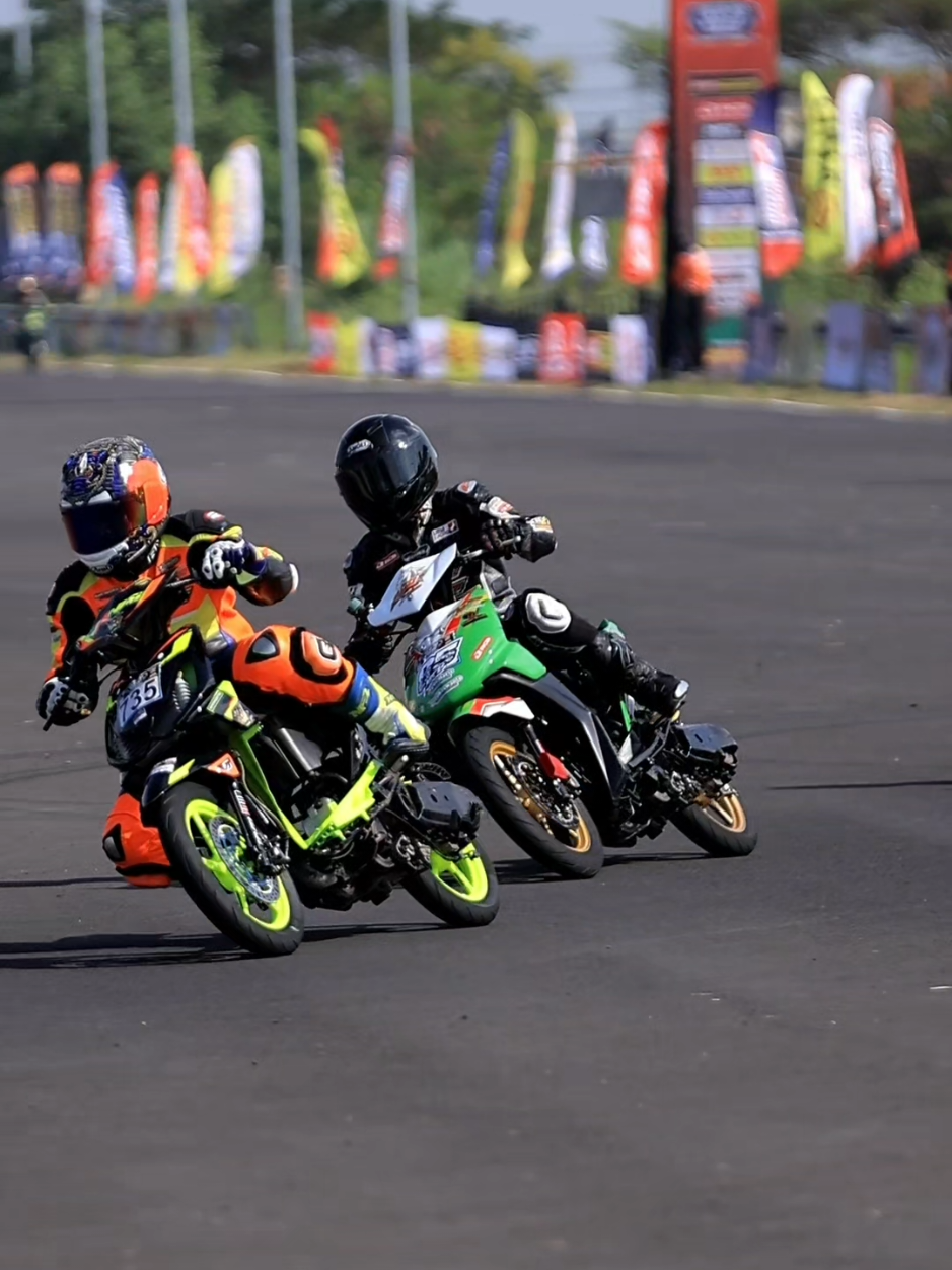 Alhamdulillah Round 1 LFN done. Kolaborasi @uj27poseidonracing  x @2q_speed_concept w/ @mkv85_ 