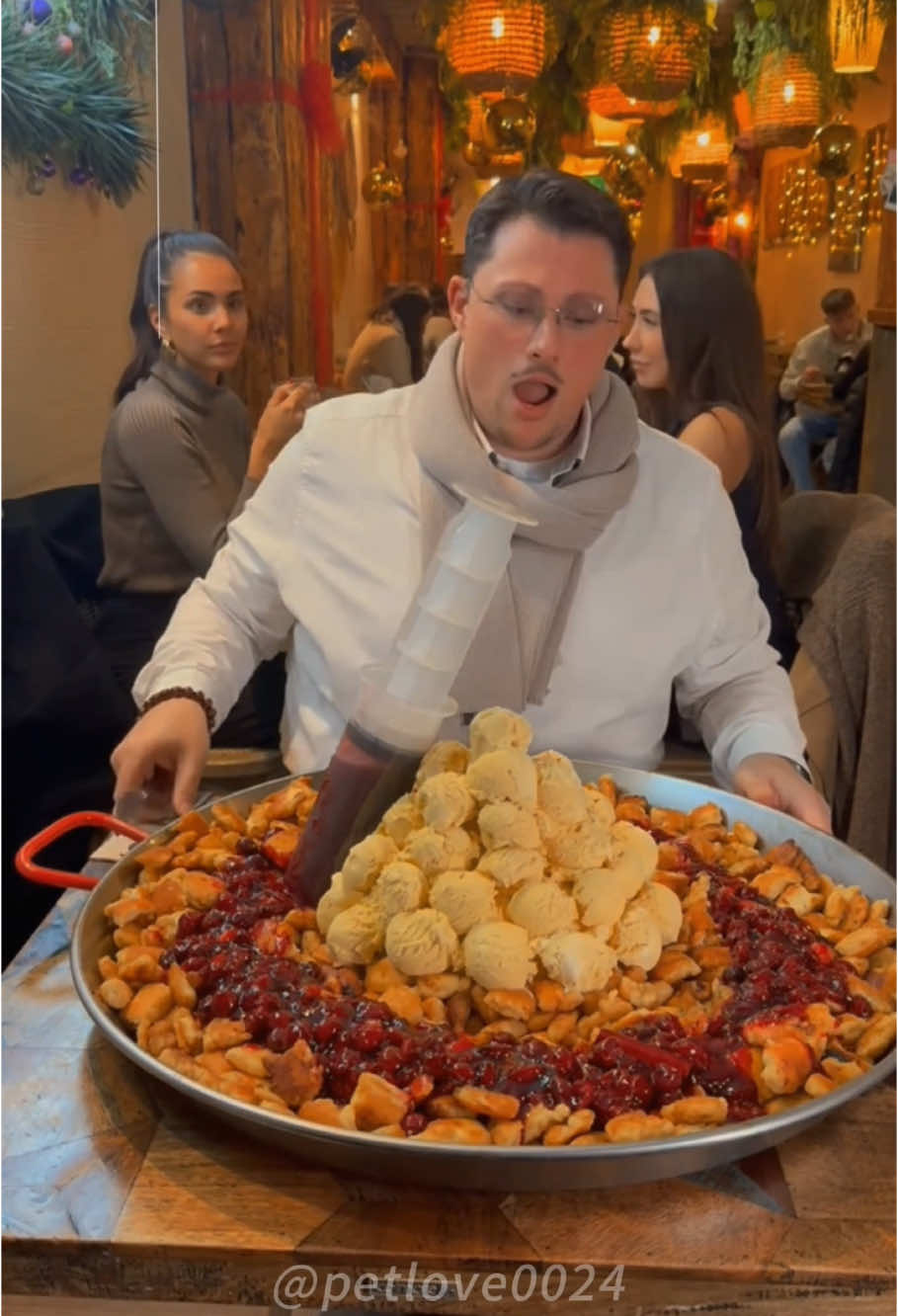 Giant Food Prank#funnyvideos #funnyvideo #fypシ゚viral #foryou #fyp #prank #tiktok #funnytiktok #prankwars #funny #prankvideo #pranks 