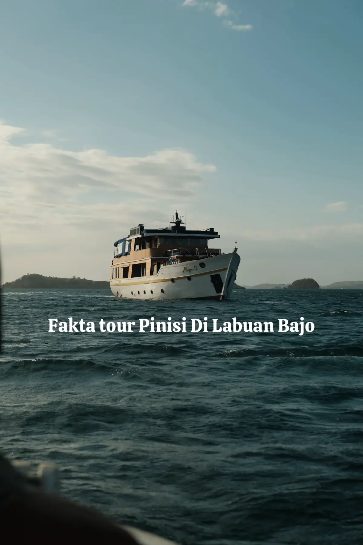 #pinisi  #labuanbajo #boat #charity 