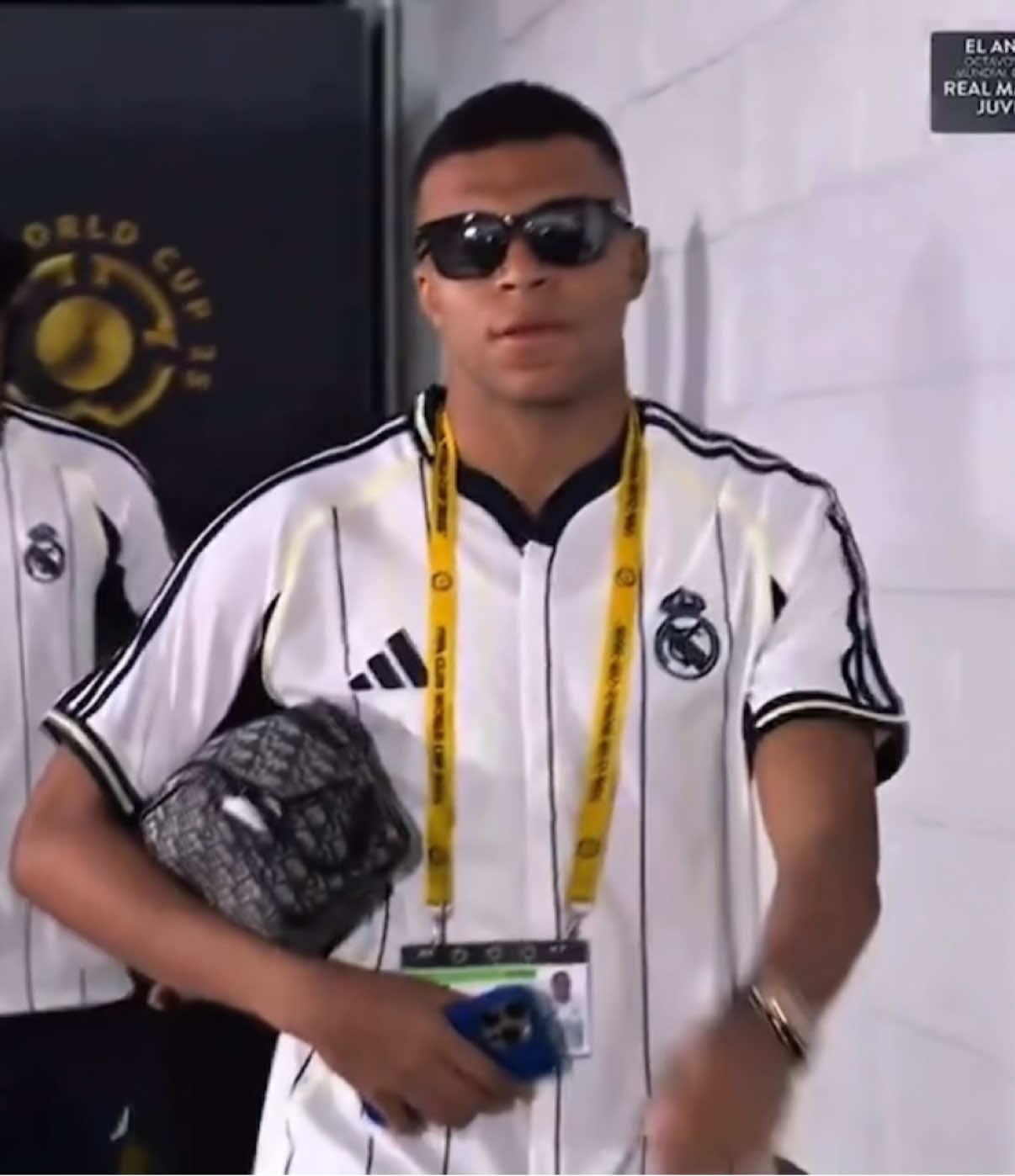 PRETTY BOY WALK LIKE THISSSSSSS #KYLIANMBAPPE #mbappe #football #pourtoi #fyp #mbappeedit #realmadrid #mbappefanx #kylianmbappeedit #kylianmbappéedit 