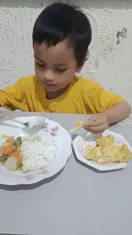 Yang selalu bikin goodmood Atha setiap hari, Minyak telon dari Konicare , kesekolah anti tantrum dan saat tidur malam juga pulas tidurnya Konicare Minyak Telon sudah tersedia di Alfamart atau Indomaret terdekat ya‼️ #eksplormakananbaru #konicare #konicareminyaktelon #konicareminyaktelonpluslavender